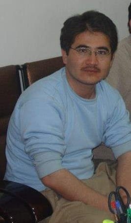 سالها می‌گذرد حادثه ها می‌آیند... دوازده سال پیش در چنین روزی بعد از بیست و هشت سال از دیار غربت و مهاجرت، تازه به وطن آمده بودم. از آن روز تا به امروز، همیشه احساس میکنم روز اولی است که به کابل آمده‌ام. این احساس به وطن، تر و تازه است.