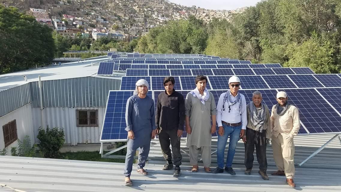 Good Morning Afghanistan صبح بخیر افغانستان مهندس امین حسنی، استاد استفاده از انرژی خورشیدی.