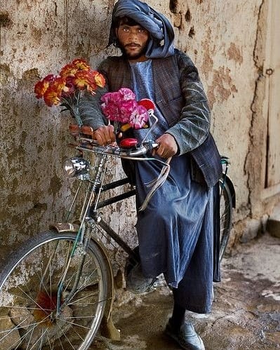 Good morning Afghanistan صبح بخیر افغانستان به هر جا عاشق ❤️ است، دردش دوا کن.